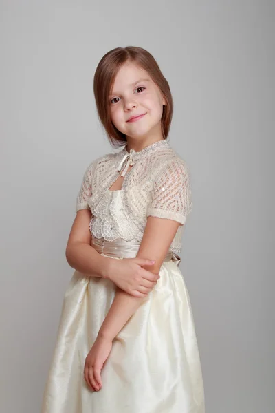 Χαριτωμένο κοριτσάκι σε φόρεμα — Φωτογραφία Αρχείου