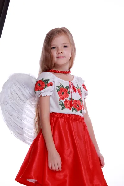 Petite fille en costume national ukrainien — Photo