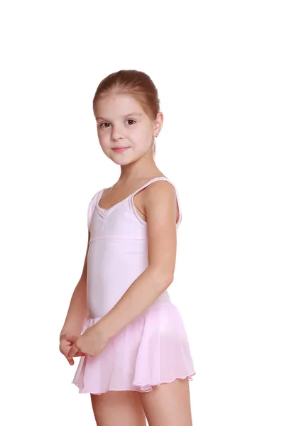 作为一名芭蕾舞演员穿衣服的小女孩 — 图库照片