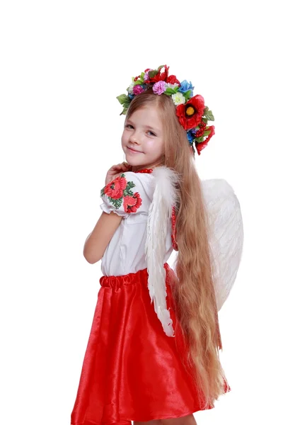Kleine engel in een mooie Oekraïense kostuum — Stockfoto