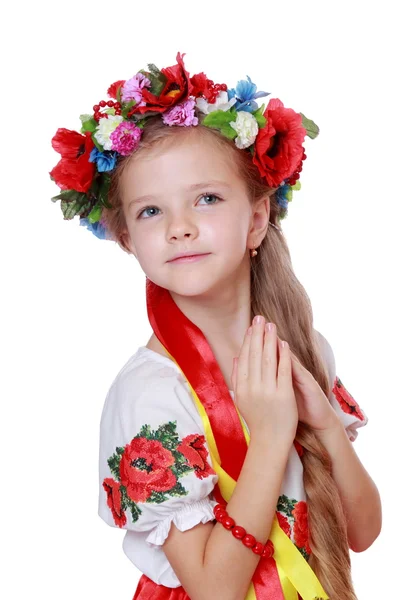 Petite fille dans un costume ukrainien national — Photo