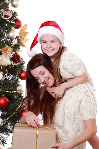 妈妈和小女孩在圣诞 — 图库照片
