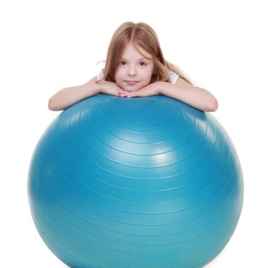 genç kız beyaz üzerinde atlama