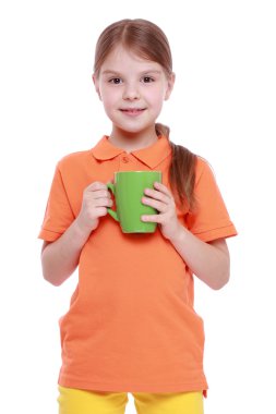 çay bardağı ile kız