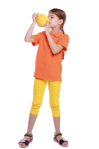 Niño con taza de té — Foto de Stock