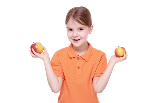 Kırmızı elma ile kız — Stok fotoğraf