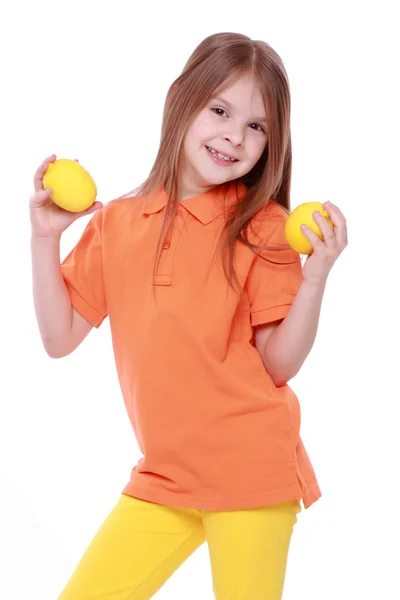 Chica con limones — Foto de Stock