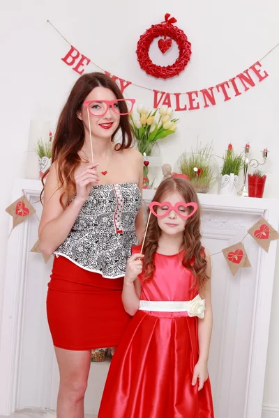 Mother and daughter on Valentine Day — Stock Photo, Image