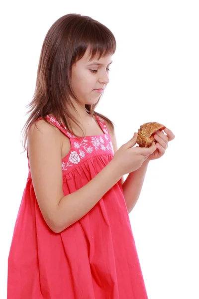 Girl holding sea shell — Stock Photo, Image