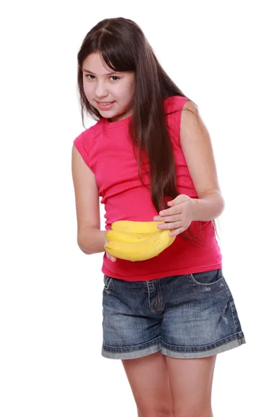 Sorridente Menina Alegre Segurando Bananas Amarelas — Fotografia de Stock