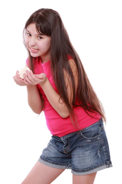 Girl holding seashell — Stock Photo, Image