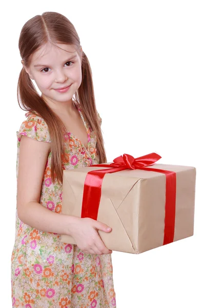 Menina com caixa de presente — Fotografia de Stock