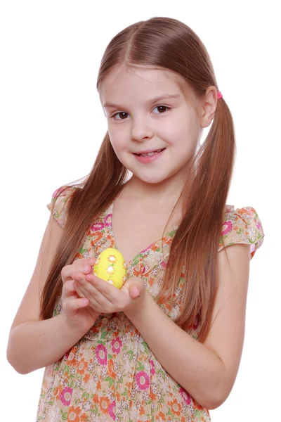 Menina com ovo de Páscoa — Fotografia de Stock