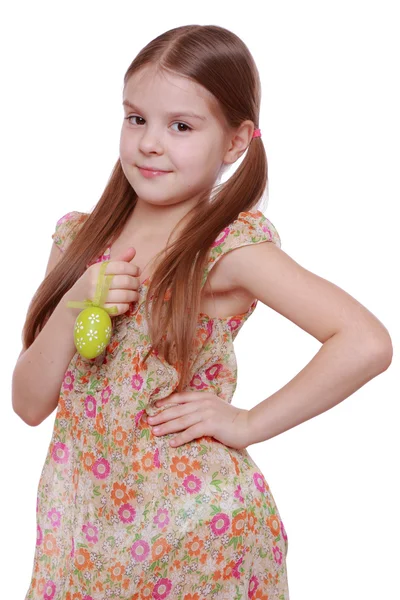 Chica con huevo de Pascua — Foto de Stock