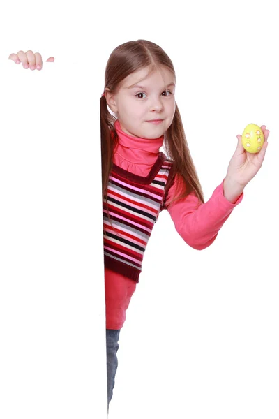 Girl holding Easter egg — Stock Photo, Image