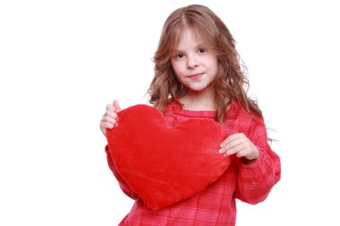 Kız büyük oyuncak kalp sarılma