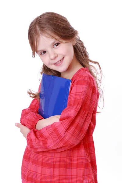 Menina segurando pasta azul — Fotografia de Stock