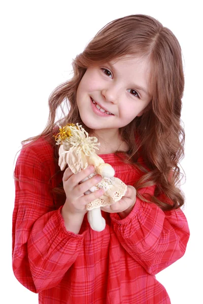 Niña sosteniendo encantadora muñeca ángel — Foto de Stock