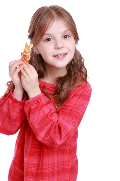 Fille avec lapin dans les mains — Photo