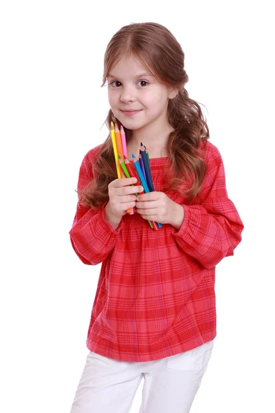 Kleines Mädchen mit bunten Bleistiften — Stockfoto