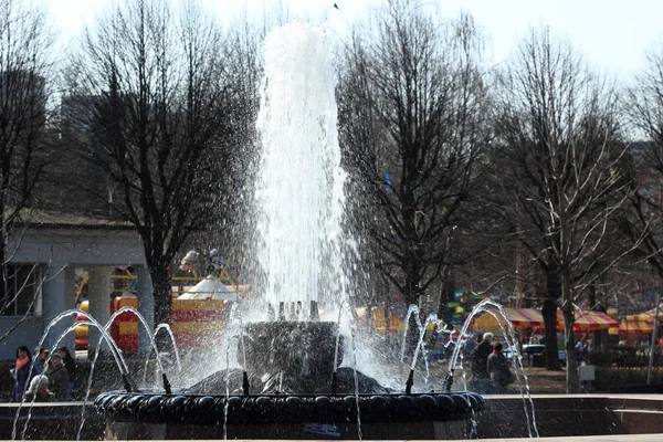 Fontain Rosyjskim Centrum Wystawowym Duży Kompleks Pawilonami Wystawowymi Symbol Zsrr — Zdjęcie stockowe