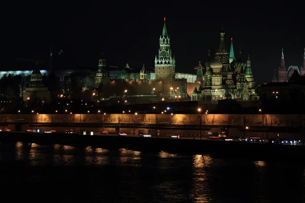 Rusia Moscú Vista Nocturna Del Río Moscú Puente Kremlin —  Fotos de Stock