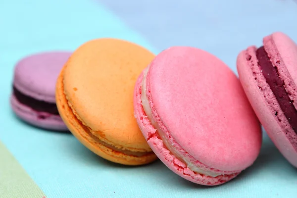 Dört lezzetli tatlı renkli macarons — Stok fotoğraf