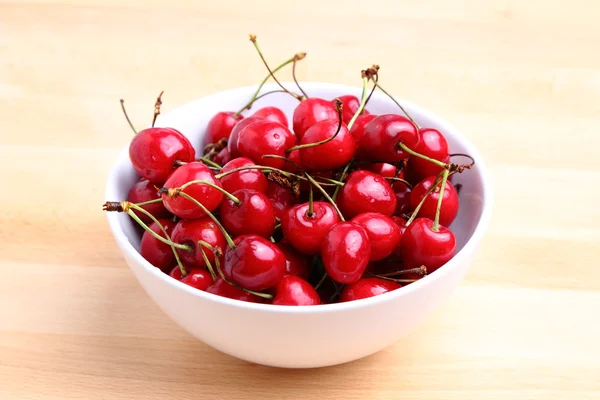 Ripe red cherries — Stock Photo, Image