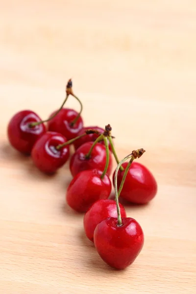 Cerises rouges mûres — Photo