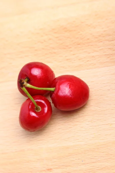 Cerises rouges mûres — Photo