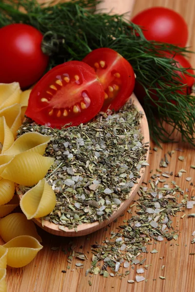 Fresh Vegetables Spices Wooden Background — Stock Photo, Image