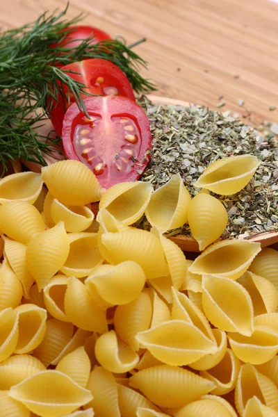 Fresh vegetables and spices — Stock Photo, Image