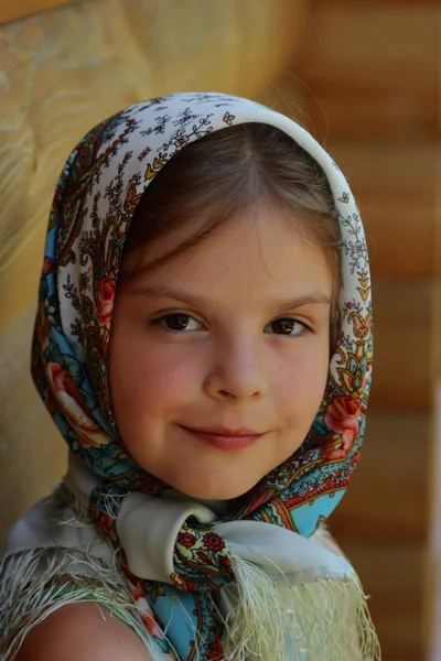 Bellissimo bambino all'aperto — Foto Stock