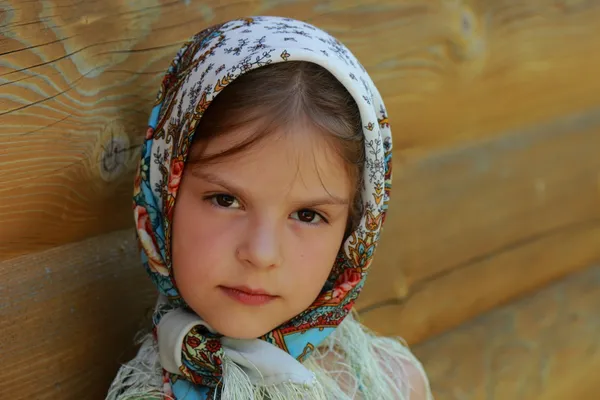 Menina bonita ao ar livre — Fotografia de Stock