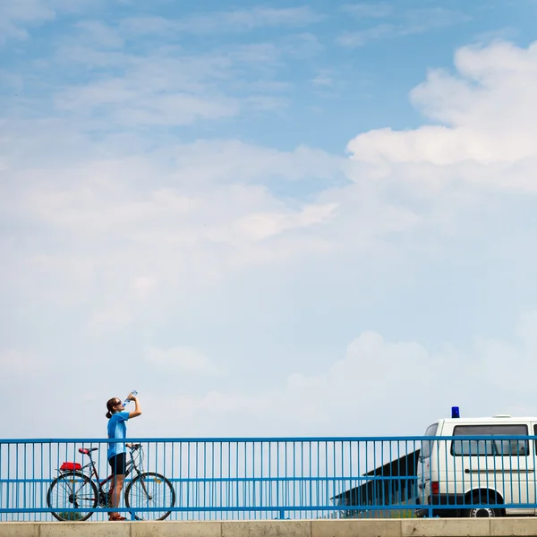 ポスターやサイクリングに関連する広告の背景 — ストック写真