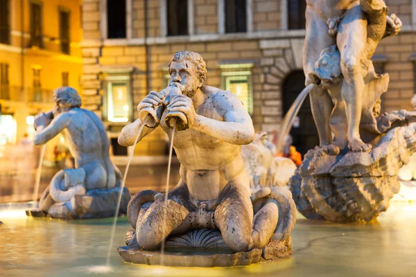 Northward view of the Piazza Navona with the fontana del Moro — Stock Photo, Image