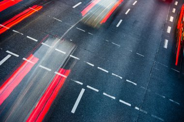 Hareket bulanık şehir trafik (renk tonlu görüntü)