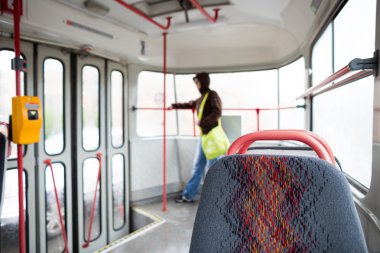 toplu taşıma serisi - bir tramvay gidip işe alma