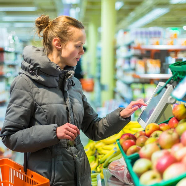 Donna shopping — Foto Stock