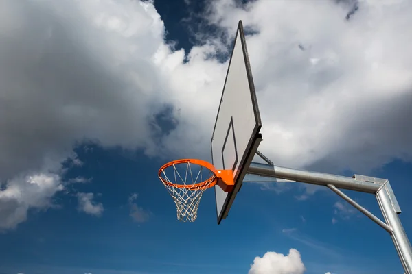 篮球篮筐 — 图库照片