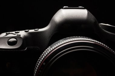 profesyonel modern dslr fotoğraf makinesi