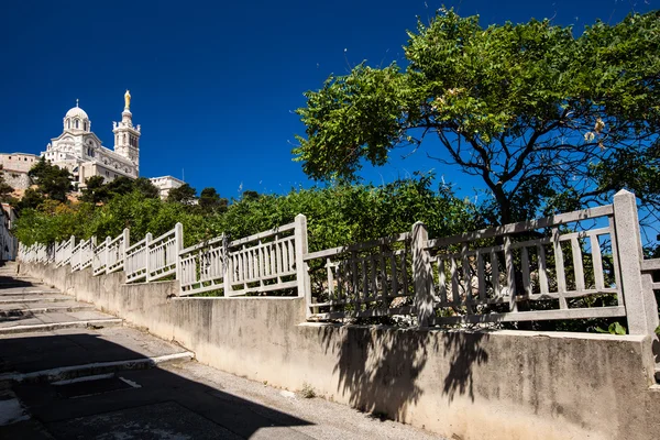 马赛的圣母大教堂（Notre Dame de la Garde Basilica） — 图库照片