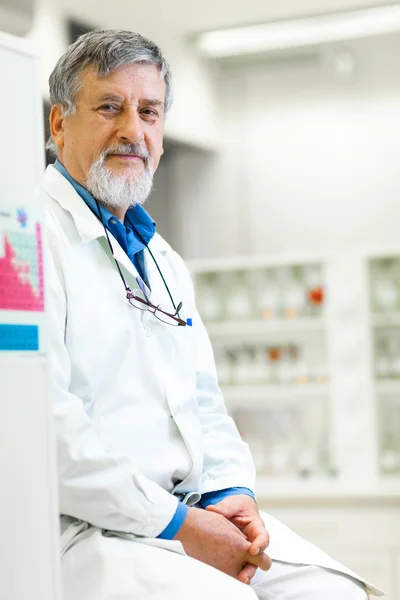 Senior male researcher — Stock Photo, Image