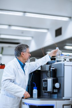 erkek Kıdemli Araştırmacı