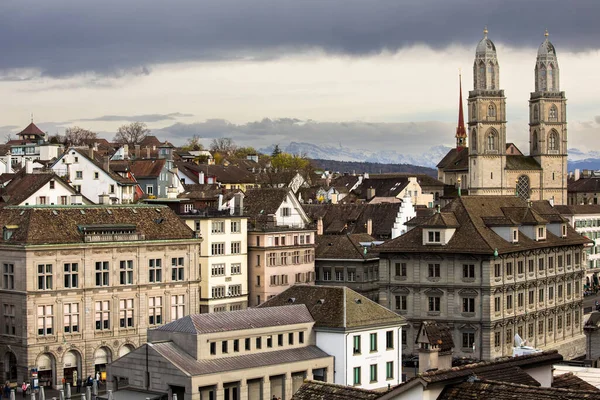 Beautiful Panoramic View Historic City Center Zurich Famous Grossmunster Church —  Fotos de Stock