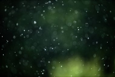 Gökten yağan yağmur, doğaya çok ihtiyaç duyulan nemi getiriyor.