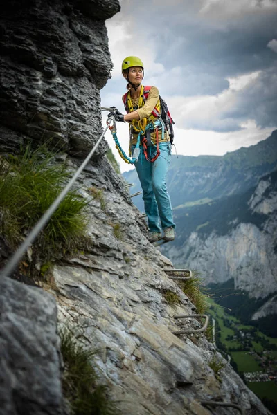 Young Male Climber Ferrata Route Climbing Rock Swiss Alps — Stock Photo, Image