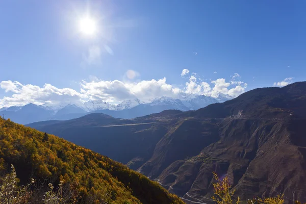 Neve paisagem de montanha — Fotografia de Stock