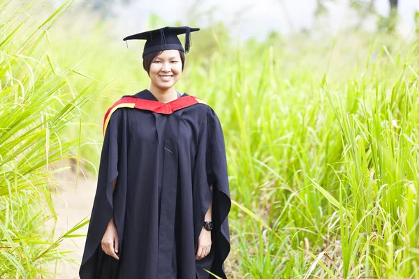 Graduacyjnej kobieta Azji — Zdjęcie stockowe