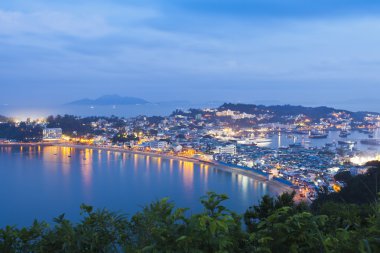 hong Kong Cheung chau Adası gece görünümü